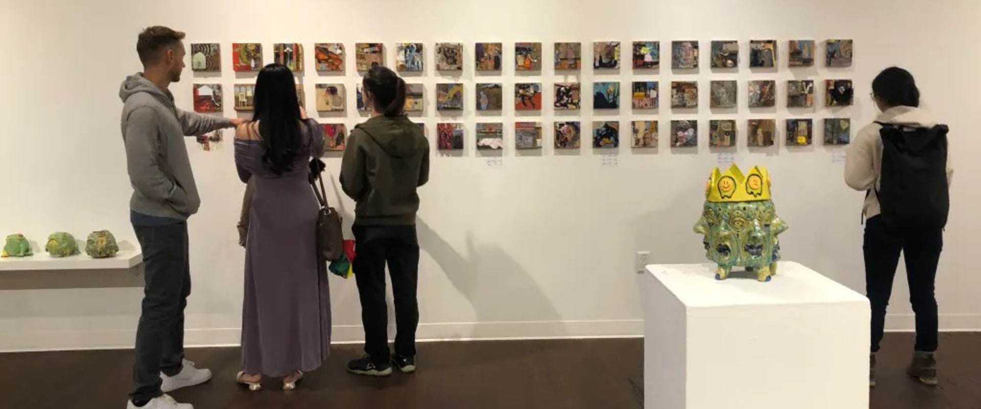 Do Hays County Art Galleries Offer Discounts to Social Media Network Members?